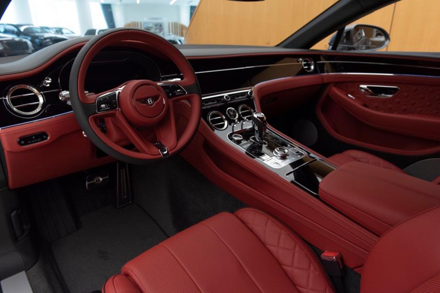 Торпедо Bentley Continental GT W12 2020 года  (UAE) (фото 9 из 10)